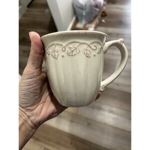 Longaberger Pottery Vintage Vine Coffee Mug Cups 12 oz Cream